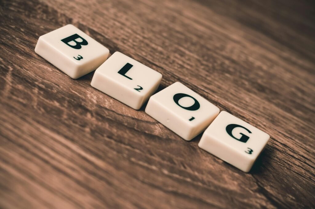 How to Start a Profitable Blog in 2025